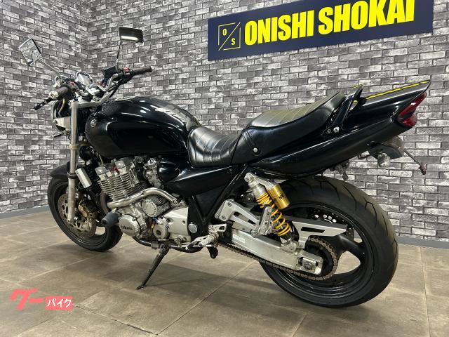 ヤマハ XJR1300 社外マフラー サブフレーム タックロールシート ヤマハ XJR1300 社外マフラー サブフレーム タックロールシート