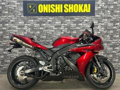 ヤマハ　ＹＺＦ−Ｒ１　アクラポビッチマフラー