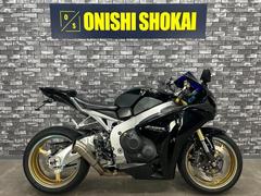 ホンダ　ＣＢＲ１０００ＲＲ　社外マフラー