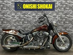 ＨＡＲＬＥＹ−ＤＡＶＩＤＳＯＮ　ＦＸＳＴ　ソフテイルスタンダード　サンダンスマフラー　パフォーマンスマシンキャリパー　社外ホイル