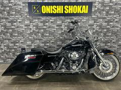 ＨＡＲＬＥＹ−ＤＡＶＩＤＳＯＮ　ＦＬＨＲＳ　ロードキングカスタム　２１インチスポークホイール　アップハンドル　サイドＢＯＸ