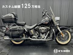 ＨＡＲＬＥＹ−ＤＡＶＩＤＳＯＮ　ＦＬＳＴＣ　ヘリテイジソフテイルクラシック　ンババックギア　ツアーパック　フィッシュテールマフラー他　カスタム総額１２５万相当装着