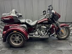 ＨＡＲＬＥＹ−ＤＡＶＩＤＳＯＮ　ＦＬＨＴＣＵＴＧ　トライグライドウルトラ　重カスタム　スリップオン　エアシート　ヒーテッドグリップ　クリアキンメッキパーツ多数