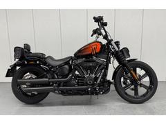 ＨＡＲＬＥＹ−ＤＡＶＩＤＳＯＮ　ＦＸＢＢＳ　ソフテイルストリートボブ１１４　ジキルハイド音量可変マフラー　バンキンＦクラッシュバー　純正グリップヒーター　他