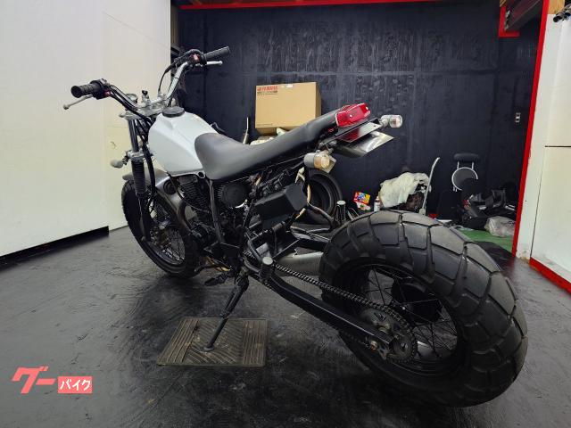 ヤマハ TW200 ロンスイスカチューン 社外マフラー フェンダーレス
