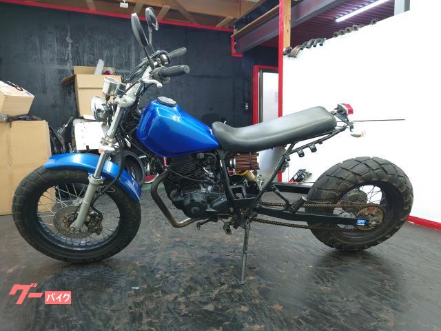 ヤマハ TW200 ロンスイスカチューン 社外マフラー フェンダーレス ヤマハ TW200 ロンスイスカチューン 社外マフラー フェンダーレス