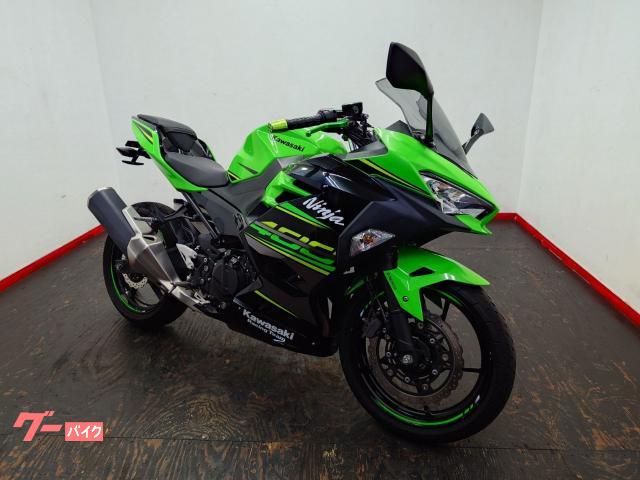 Ｎｉｎｊａ　４００　ＫＲＴ　Ｅｄｉｔｉｏｎ　ＡＢＳ　ＥＴＣ２．０　デイトナＵＳＢ２個口　ＬＫ左右レバー