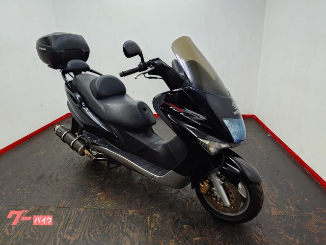 マジェスティ１２５　Ｆｉ　逆車　ビームスマフラー　キャリアＢＯＸ付き