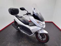 ホンダ　ＰＣＸ　ＪＦ２８　ロングスクリーン　リアキャリアＢＯＸ付き