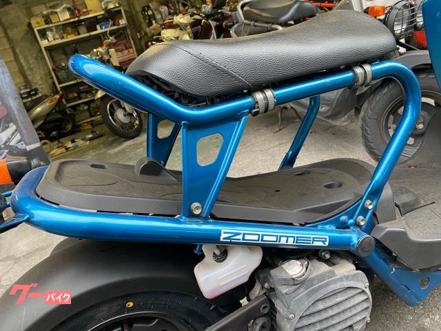 ホンダ ズーマー リアタイヤ新品 バッテリー新品 スパークプラグ新品