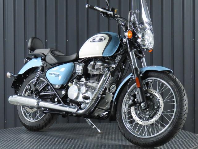 ROYAL ENFIELD メテオ350 オーロラ ブルー