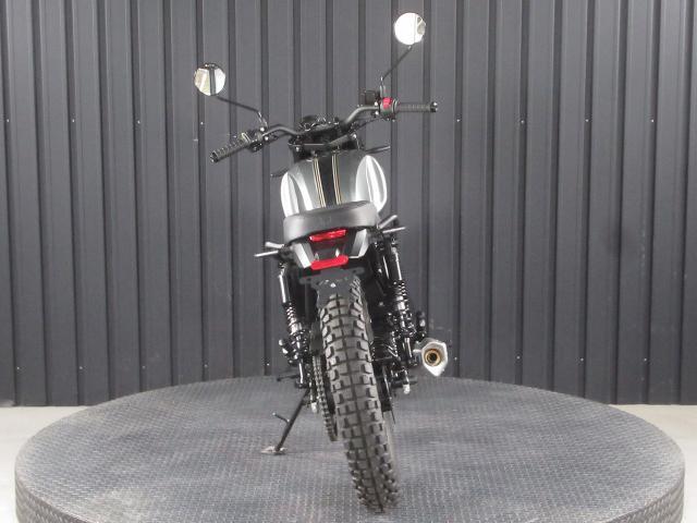 MUTT DRK－01 250 水冷エンジンモデル ダーク