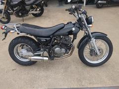 スズキ　バンバン２００　社外マフラー　リヤキャリア