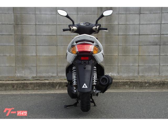 ヤマハ　シグナス　SE44J 2型　原付　台湾5期 ヤマハ シグナスX SE44J 純正シート 台湾5期 CYGNUS 2型 - メルカリ