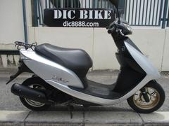 ホンダ　ＤＩＯ　４サイクル　ＡＦ６２型　２００４年モデル　タイヤ前後新品　Ｆブーツ新品　サイドスタンド付き