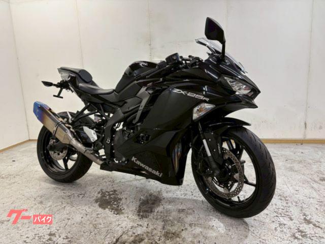 Ninja ZX−25R トリックスターフルエキマフラー ETC2.0 フェンダーレス マルチバー USB ヘルメットホルダー