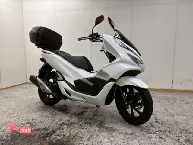 ＰＣＸ　スマートキー　２個　リアボックス付　リア・キャリア　ＬＥＤヘッドライト　フューエルインジェクション
