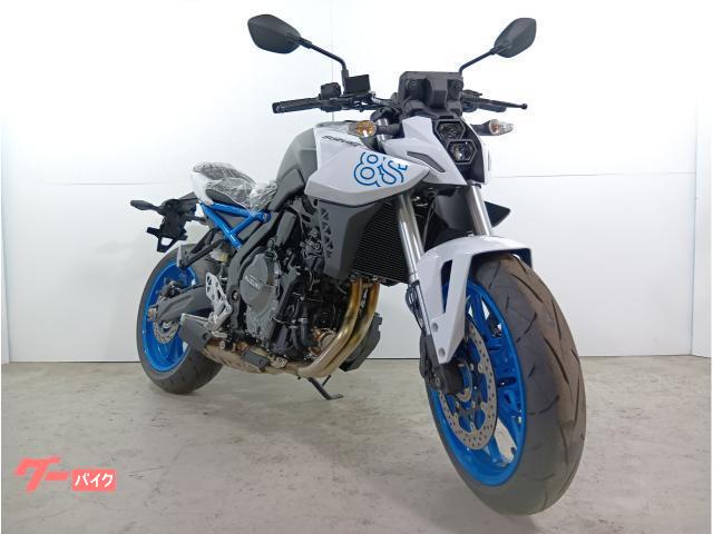 ＧＳＸ−８Ｓ　２０２３年モデル　パールテックホワイト　メーカー保証２年付き新車　ＡＢＳ　クイックシフター標準装備モデル