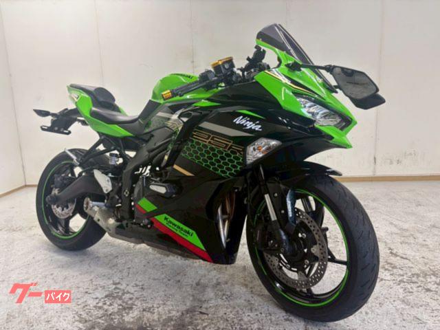 Ｎｉｎｊａ　ＺＸ−２５Ｒ　エンジンスライダー　クイックシフター　スマホホルダー　４気筒エンジン　ＺＥＲＯスクリーン　バーエンド