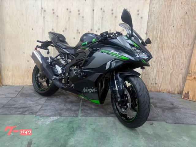 Ｎｉｎｊａ　ＺＸ－４Ｒ　ＳＥ　ＥＴＣ２．０　ミツバドライブレコーダー　ＥＤＲ－２１Ｇα　ＵＳＢ電源　マルチバー　クイックシフター