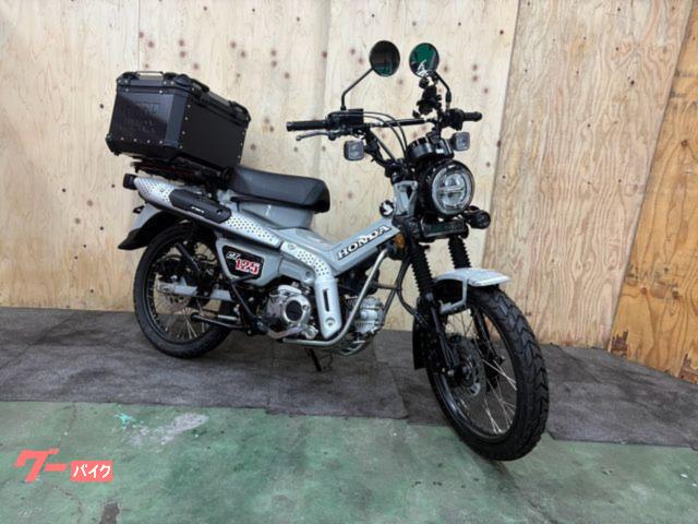 CT125ハンターカブ 純正クロック・シフトインジケーター USB電源 フォグランプ リア・ボックス エアクリ・ダクト ヘルメット