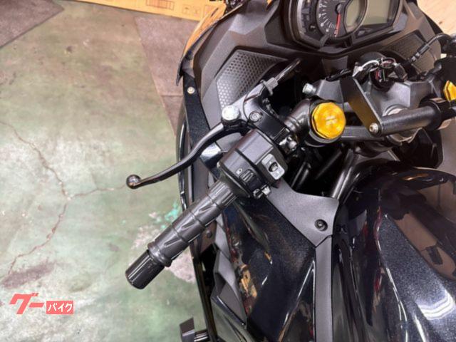 Gjsgjy 携帯電話ホルダーカワサキ For ZX25R 忍者 For ZX-SE 2021 2022