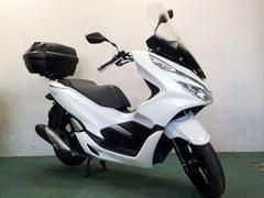 ホンダ　ＰＣＸ　２０１８年式モデル　ジビ製リヤＢＯＸ　純正ＯＰロングスクリーン　純正スペアキー