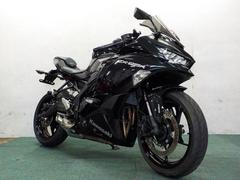カワサキ　Ｎｉｎｊａ　ＺＸ−２５Ｒ　２０２１年式モデル　スマホホルダー　純正ＯＰエンジンスライダー　ヘルメットロック　スクリーンカスタム