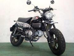ホンダ　モンキー１２５　ＡＢＳ付き　２０２２年モデル　ＪＢ０３型　５速ミッション　ツートンブラック　デイトナ製タコメーター　倒立フロントフ