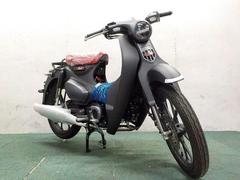 ホンダ　スーパーカブＣ１２５　２０２５年モデル　スマートキー　メーカ保証２年付き　レッドシート　キャストホイール　ＬＥＤヘッドライト