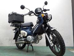 ホンダ　クロスカブ１１０　２０２２年式モデル　大型リヤＢＯＸ　純正スペアキー　タンデムシート　グリップヒーター　マフラーカスタム