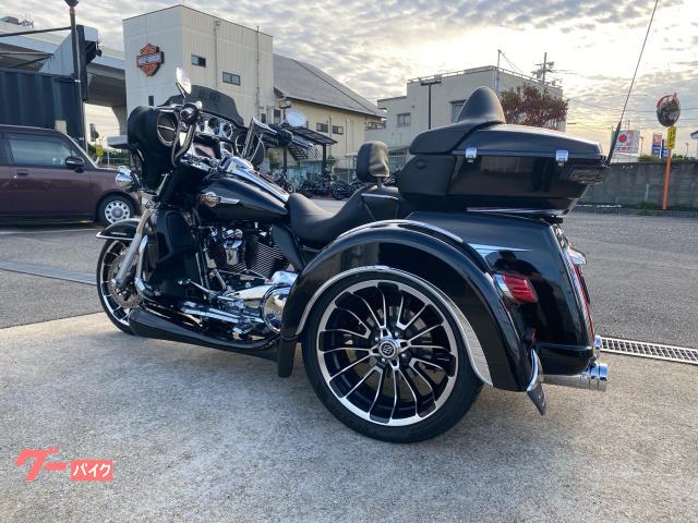 HARLEY-DAVIDSON FLHTCUTG 2 — миниатюра 5