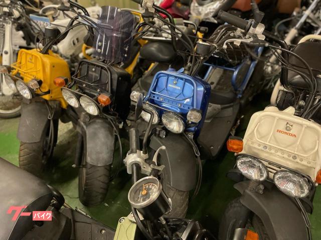 ホンダ ズーマー ロンホイ 社外マフラー ローダウンシートフレーム サイドスタンド ドライブベルト新品 バッテリー新品  スパークプラグ新品｜ばいく屋だっく 泉佐野店｜新車・中古バイクなら【グーバイク】