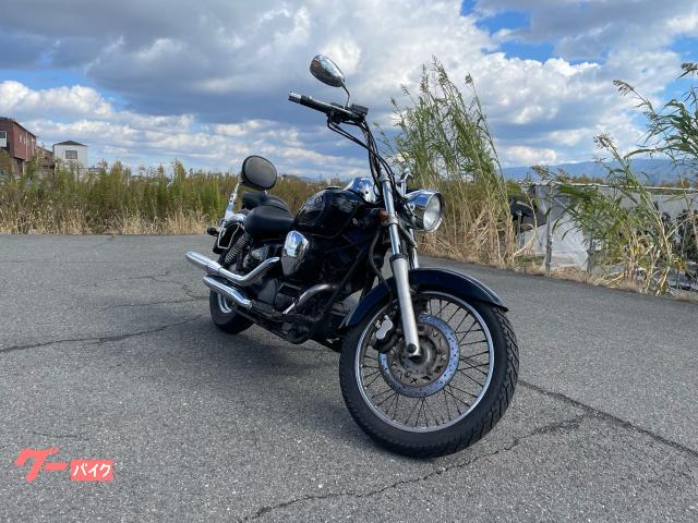 ドラッグスター２５０　スパークプラグ新品　オイル新品　バッテリー新品