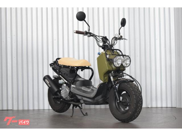 ズーマー　２０１１年モデル　ＦＩ　グリーン　社外マフラー　社外ウインカー　サイドスタンド　ＬＥＤ　スライダー