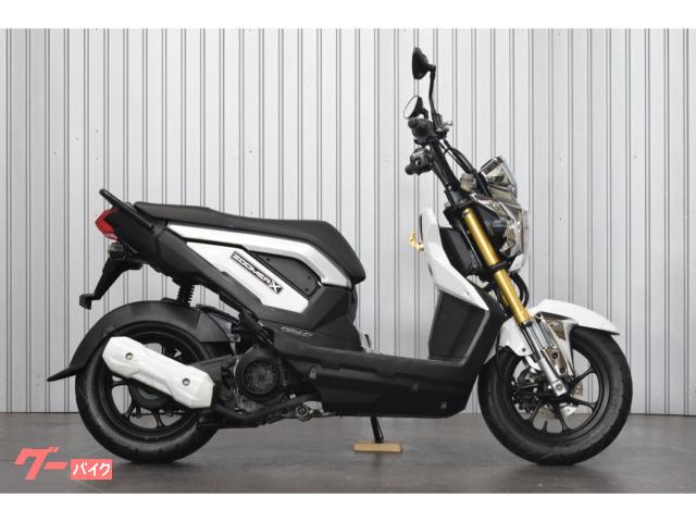 HONDA ズーマー 白 格安配送キャンペーン 期間限定 諸経費０円 始動確認済み 自賠責加入で乗れます 即納車有り 激安 横浜 都筑 🔴売約済☆323]ホンダズーマー50人気のホワイト背もたれ付き