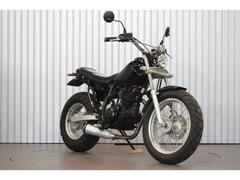 ヤマハ　ＴＷ２２５Ｅ　２００３年モデル　ブラック　キャブ車　社外メーター　社外マフラー　社外ヘッドライト等　カスタム多数