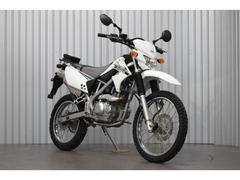 カワサキ　ＫＬＸ１２５　ホワイト　２０１６年モデル　社外ハンドル　社外レバー　リアキャリア　シガーソケット　ＵＳＢ２口