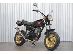 ホンダ　Ａｐｅ　２００２年モデル　ブラック　キャブ　社外マフラー