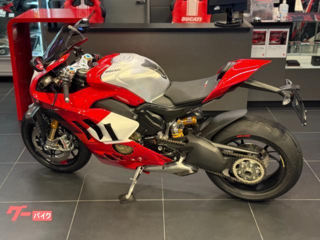 DUCATI V4 R 2023 — миниатюра 2