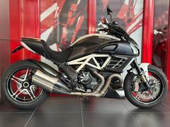 ＤＵＣＡＴＩ　ディアベル　ＡＭＧ　カーボン