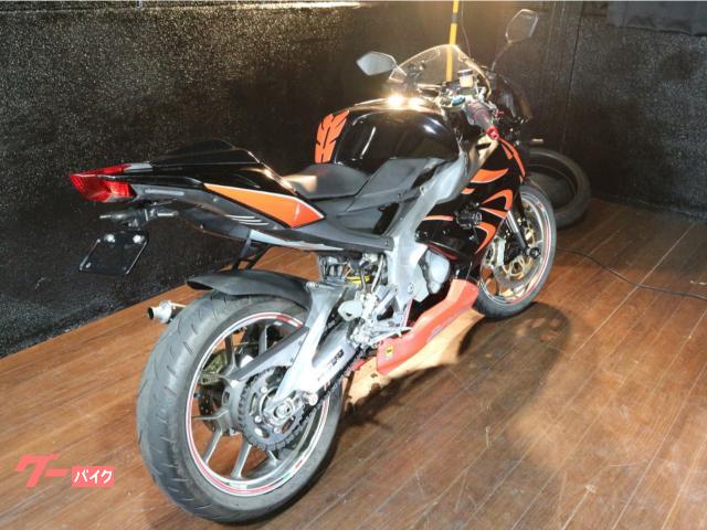 ａｐｒｉｌｉａ ｒｓ１２５ ｔｙｐｅｐｙ ２８馬力モデル ヨーロッパ仕様 タイガパフォーマンスマフラー フェンダーレスキット他 大阪府 ケーズバイク アウトレット の中古バイク 新車バイク Goo バイク情報