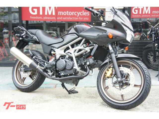 ＶＴＲ２５０Ｆ　２０１６年モデル　取説＆記録簿付　ノーマル　ＥＴＣ車載器付　エンジンガード　ハンドル　リアキャリア　バッテリー新品