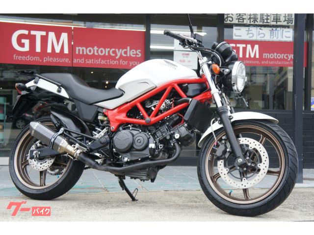 ＶＴＲ２５０　Ｆｉインジェクション　２０１５年モデル　サイレンサー　ブレーキホース　リアキャリア　リアインナーフェンダー