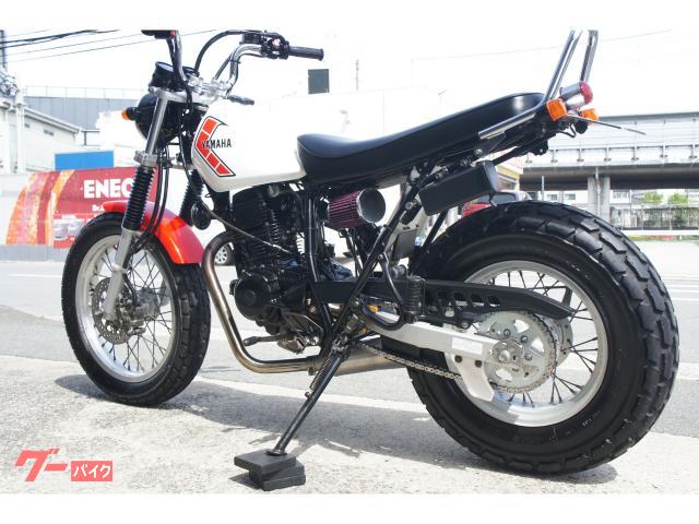 ヤマハ TW225E 2006年 スーパートラップマフラー ハンドル