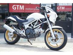 ホンダ　ＶＴＲ２５０　Ｆｉインジェクション　ビキニカウル付　ＥＴＣ車載器付　ＨＩＤライト　グリップヒーター　エンジンスラーダー　レバー