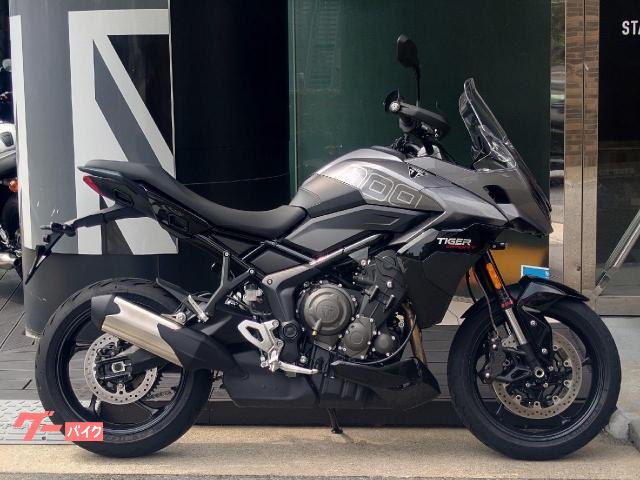 タイガースポーツ８００　２０２５年新型モデル　クルーズコントロール・純正オプションナックルガード付