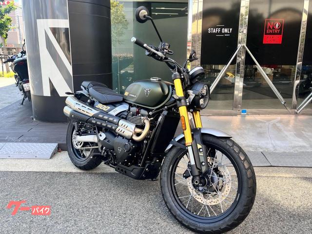 TRIUMPH スクランブラー900 マットカーキグリーン／マット