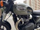 ボンネビルT100 2026年モデル新型 ストーングレー エンジンドレッサーバー装着済