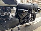 ボンネビルT100 2026年モデル新型 ストーングレー エンジンドレッサーバー装着済